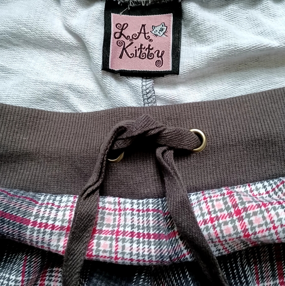 EUC L. A. Kitty Knit Plaid Capris - Women's Size Medium - Picture 3 of 5
